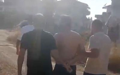 31 yıl hapis cezasıyla aranan hükümlü yakalandı, komşusuna 
