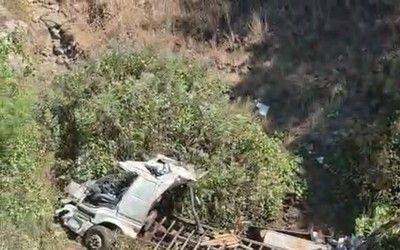 Kumluca’da şarampole devrilen kamyon şoförü hayatını kaybetti
