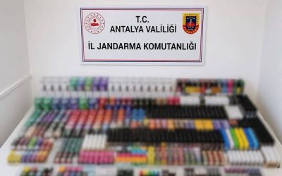 Antalya’da kaçak elektronik sigara operasyonu
