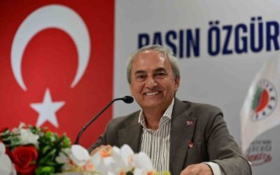 Kepez Belediye Başkanı Kocagöz’den yeni parti cevabı

