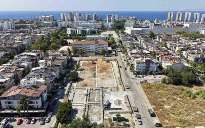 Muratpaşa, raket sporlarının yeni merkezini kuruyor
