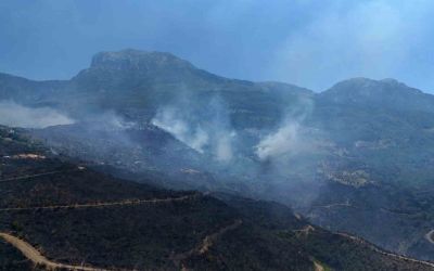 Alanya’daki orman yangınında mücadele ikinci gününde: Bölge dron ile görüntülendi
