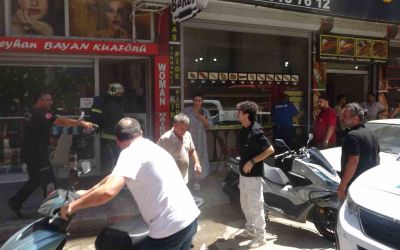 Babanın yaptığı kaynaktan çıkan kıvılcımlar, oğlunun işlettiği bayan kuaföründe yangın çıkardı
