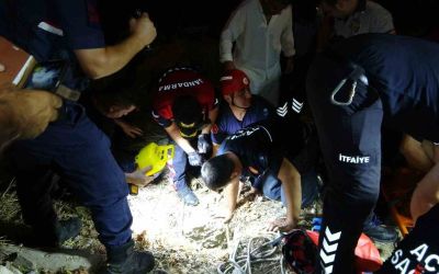 Side Antik Kent’te kuyuya düşen çocuğa nefes kesen kurtarma operasyonu

