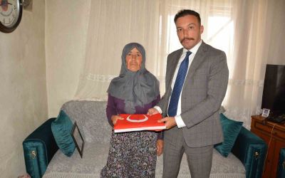 Başsavcı Ozan Kapıcı, şehit annesini evinde ziyaret etti

