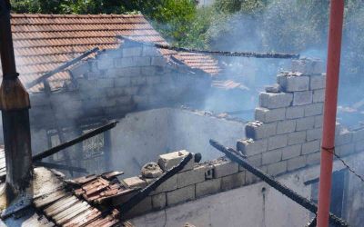 Alevlere teslim olan gecekondu kullanılamaz hale geldi

