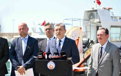 Son 7 yılda Türkiye genelinde denizlerden 325 bin tondan fazla deniz çöpü toplandı
