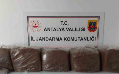 Alanya ve Demre’de 285 kilo kaçak tütün ele geçirildi
