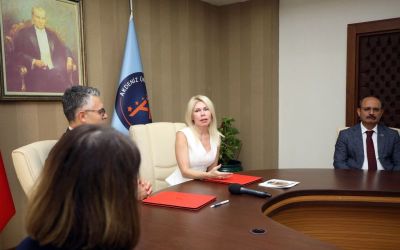 Akdeniz Üniversitesi ile Vergi Denetim Kurulu Başkanlığı arasında Lisansüstü eğitim protokolü imzalandı
