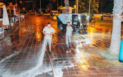 Alanya’nın vitrini gece mesaisinde baştan sona temizlendi
