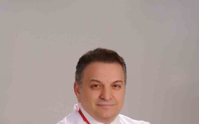 Masa başında çalışanlara omurga sağlığı uyarısı
