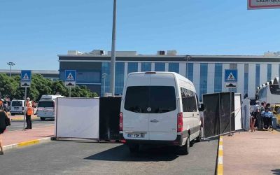 Emekli polis kız arkadaşını tabancayla vurarak öldürdü
