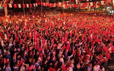 Antalya’da 30 Ağustos’ta Derya Uluğ konser verecek
