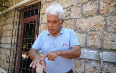 Su altında temizlik yaparken eline aslan balığı dikenleri batan profesörden sıcak sulu ilk müdahale uyarısı
