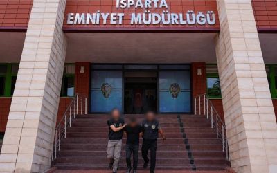 Isparta’da 20 yıl 9 ay 12 gün hapis cezasıyla aranan şahıs yakalandı
