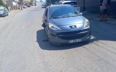 Manavgat’ta yolun karşı tarafına geçmeye çalışan yayaya otomobil çarptı
