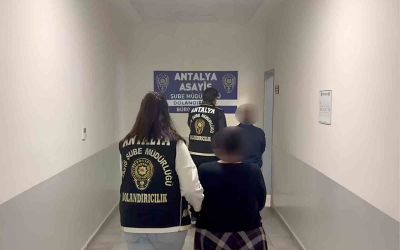 Kendilerini ’mali istihbarat yetkilisi’ olarak tanıtıp 6 milyon TL’lik vurgun yaptılar: 1 tutuklama
