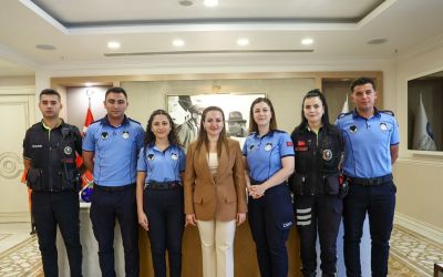 Büşra Özdemir: 