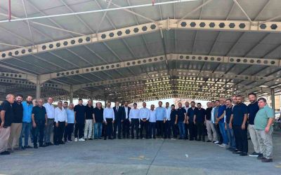 Bakan Kurum, AK Parti Milletvekili Kemal Çelik’in ağabeyinin mevlidine katıldı
