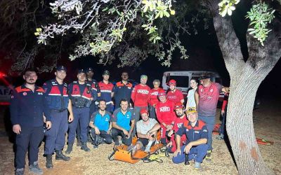 Likya yolunda mahsur kalan turist ekiplerce kurtarıldı
