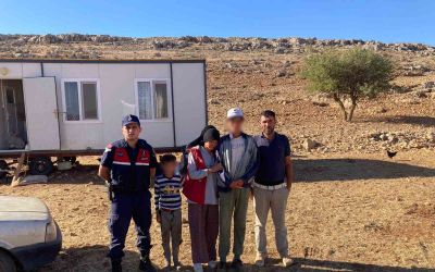Antalya’da 4 gündür kayıp olarak aranan 17 yaşındaki genci jandarma buldu
