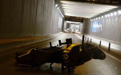 Ehliyetini 20 gün önce alan 18 yaşındaki motosikletli geçirdiği kazada hayatını kaybetti
