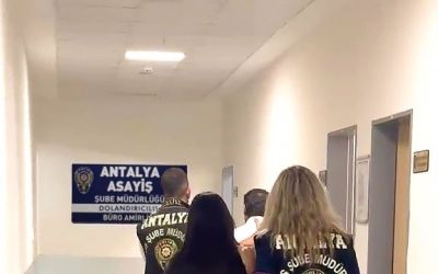 Sahte polisler 7 milyon lira dolandırdı
