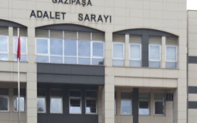 Gazipaşa’da veteriner ve polis memurunu darp eden 3 şüpheli tutuklandı
