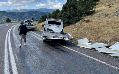 Antalya’da iki ayrı trafik kazasında 2 kişi yaralandı
