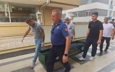 Rus uyruklu turist konakladığı otelin koridorunda ölü bulundu

