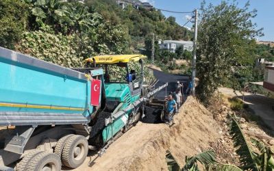 Alanya’da 2.5 kilometrelik sıcak asfalt çalışması tamamlanıyor
