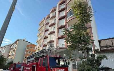 Antalya’da balkonda çıkan yangın korkuttu
