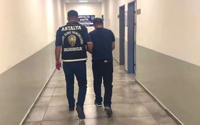 Kendisini komiser olarak tanıtıp milyonluk vurgun yapan şüpheli tutuklandı
