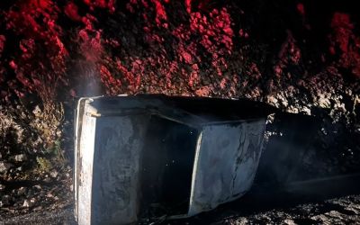 Finike’de devrilen aracın sürücüsü hayatını kaybetti
