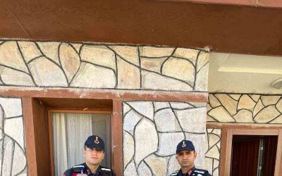 Antalya’da kaybolan Alzheimer hastası yaşlı adam evinden 5 km uzaklıktaki ormanda bulundu
