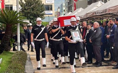 Hayatını kaybeden Muratpaşa Kaymakamı Kara gözyaşlarıyla uğurlandı
