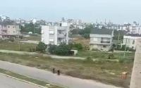 Vatandaşı darbeden polis memurlarına görevden uzaklaştırma
