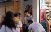 Kaza yapan arkadaşının kıyafetlerini giyerek geri geldi, polisleri kandıramadı
