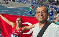 ALKÜ’nün altın kızı Esra Türkmen dünya zirvesinde
