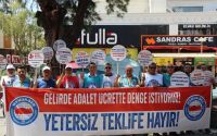 Memur Sen Antalya’da çadır kurup eylem yaptı
