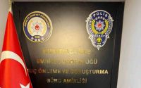 Antalya’da helikopter destekli şafak operasyonu: Çok sayıda silah ve mühimmat ele geçirildi
