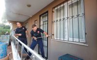 Antalya’da ’apartmana yeni taşınan’ yaşlı çift alarmı
