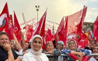 CHP Aksu Kadın Kolları Başkanı Menzil Çakmak görevinden istifa etti
