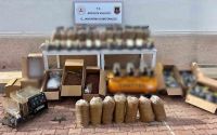 Jandarmanın 2 ayrı adrese düzenlediği operasyonda 350 kilo kıyılmış tütün ele geçirildi
