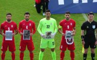 İran A Milli Futbol takımı, Kosta Rika maçına savaşta hayatını kaybeden çocukların fotoğrafıyla çıktı
