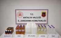 Konyaaltı’nda kaçak alkol operasyonu

