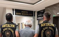 Antalya’da 157 yıl kesinleşmiş hapis cezası bulunan hükümlü yakalandı

