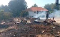 Serik’te çıkan yangında biber serası zarar gördü, alevler eve metreler kala durduruldu
